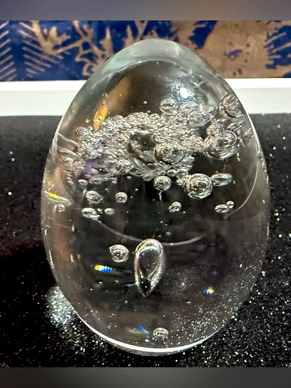 Vintage Hand Blown Art Glass Egg Paperweight Clear Bullicante Bubbles